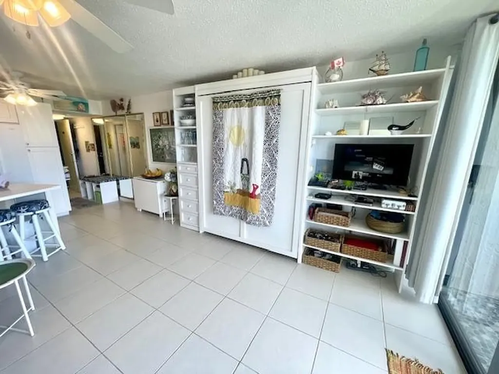 Coral Beach Grand Bahama Freeport BS