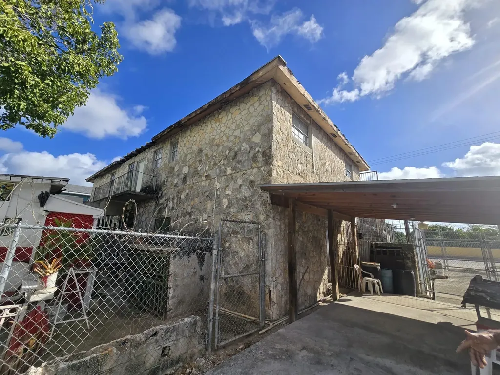 Collins Avenue South New Providence Paradise Island BS