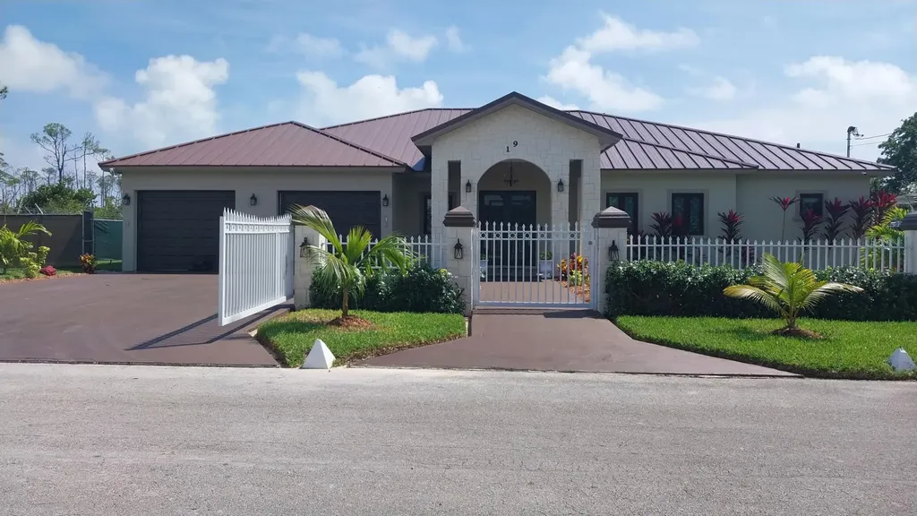 Ganymede Drive 19 Grand Bahama Freeport BS