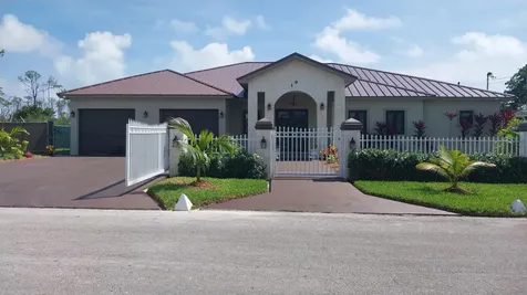Ganymede Drive 19 Grand Bahama Freeport BS