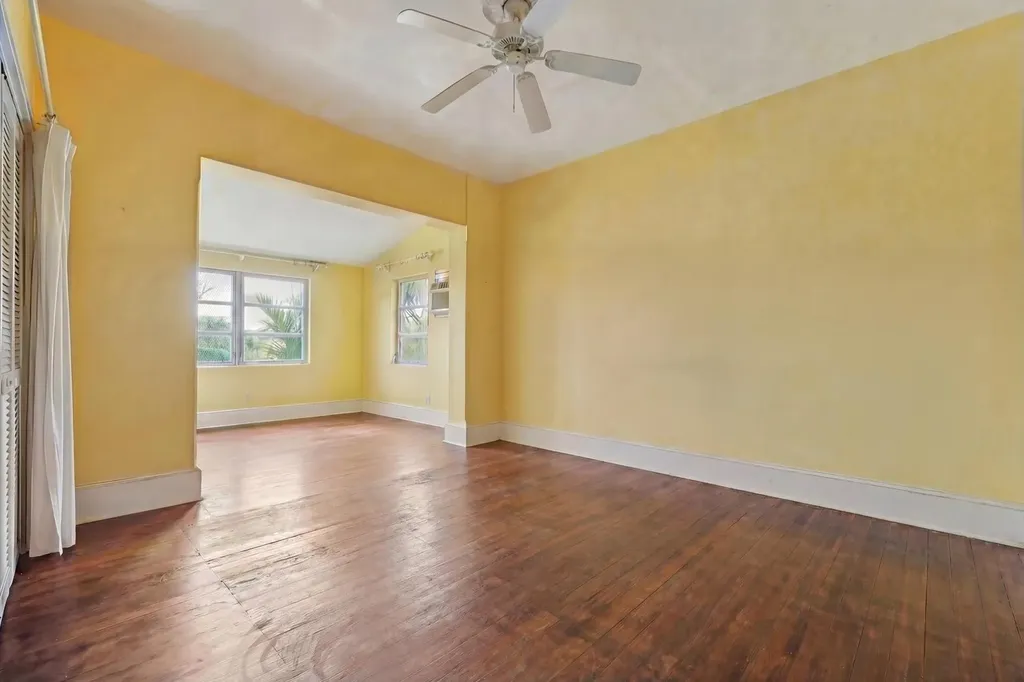 12 Shirley Slope New Providence Paradise Island BS