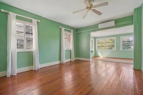 12 Shirley Slope New Providence Paradise Island BS