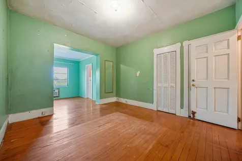 12 Shirley Slope New Providence Paradise Island BS