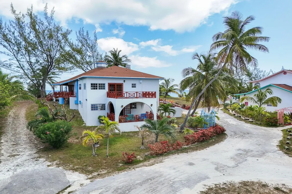 Unique Hotel Eleuthera BS