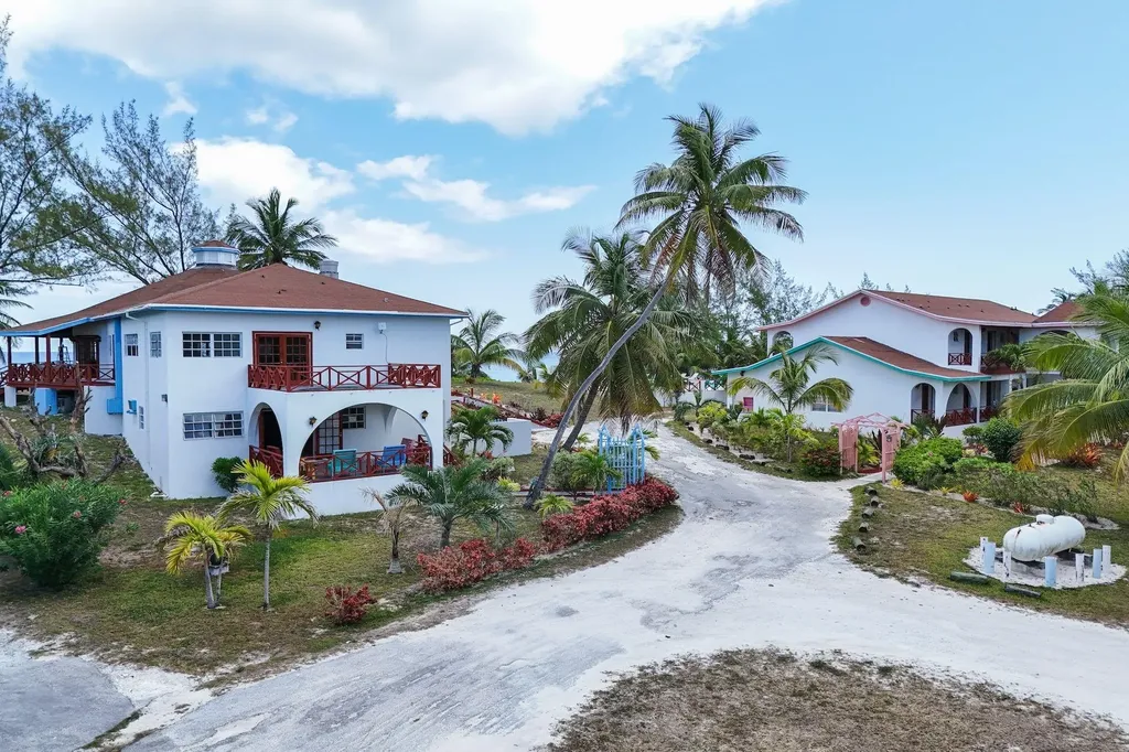 Unique Hotel Eleuthera BS
