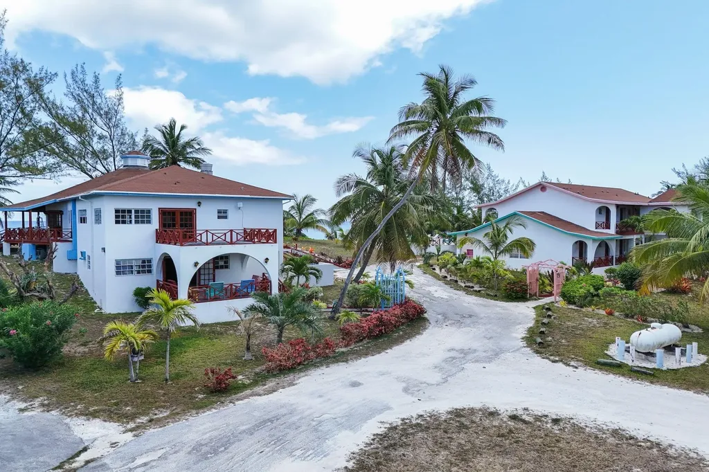 Unique Hotel Eleuthera BS