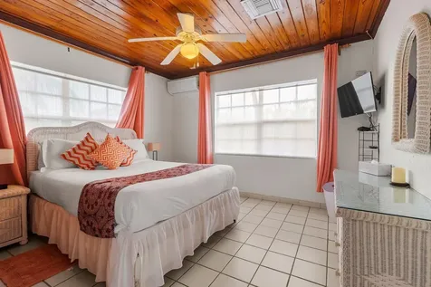 Unique Hotel Eleuthera BS