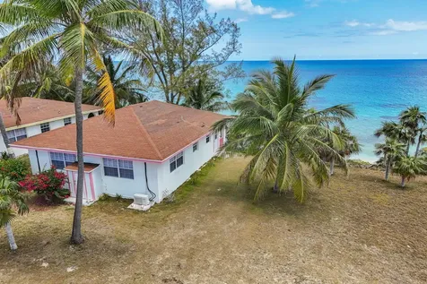 Unique Hotel Eleuthera BS