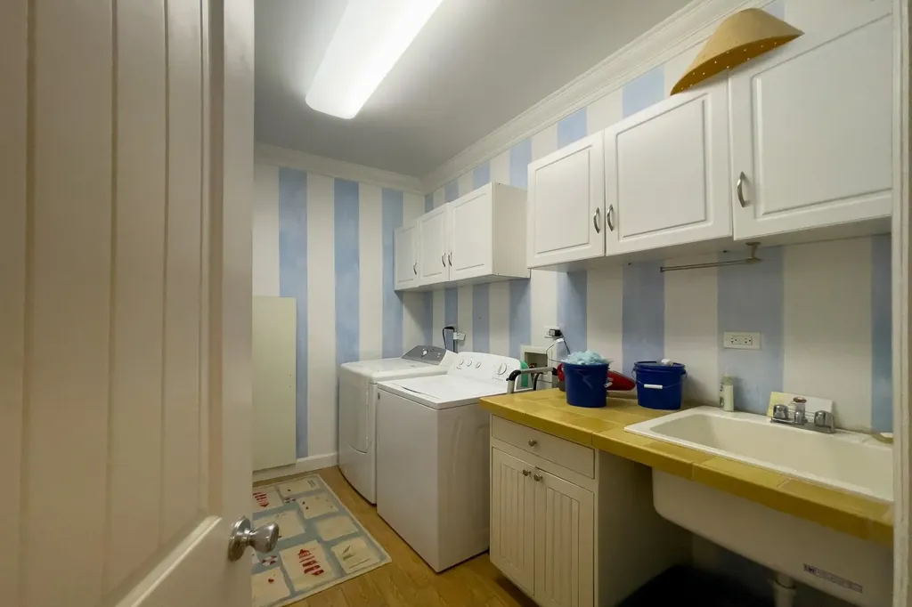 Savannah Sunset Eleuthera BS