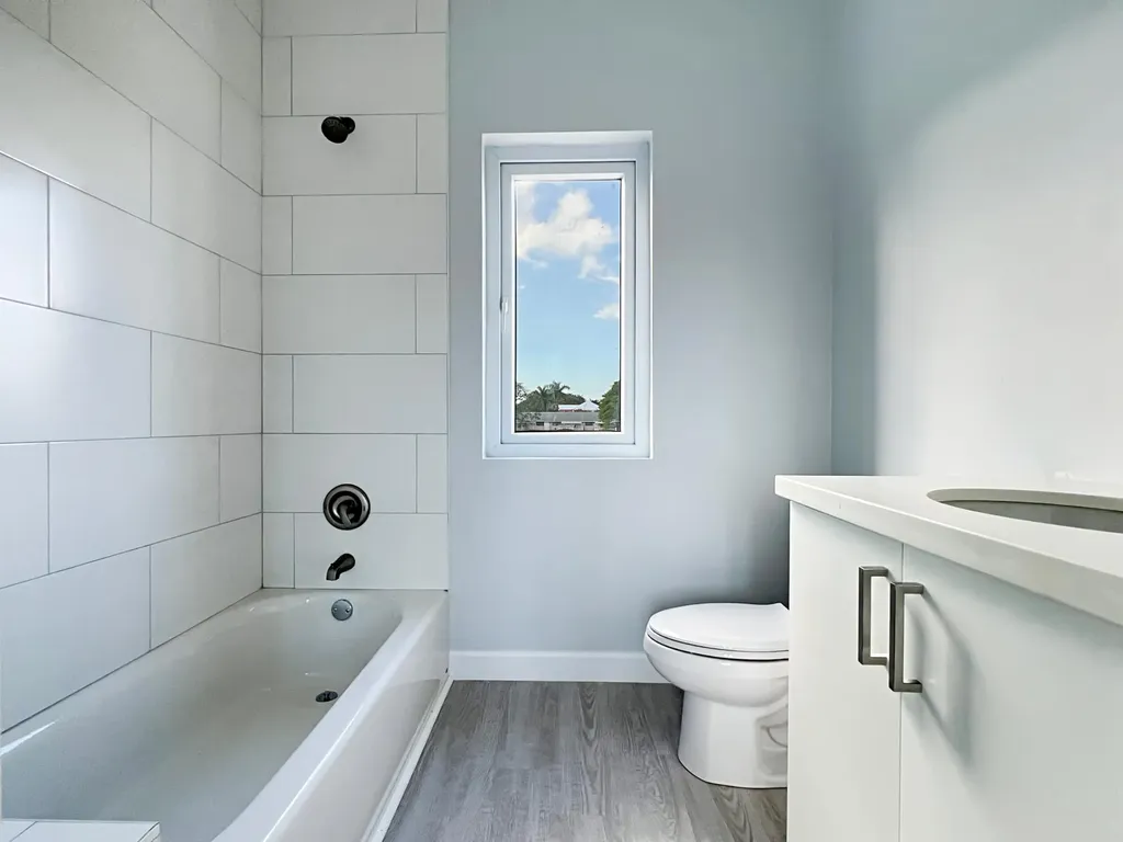 Brooklyn Townhomes 9 New Providence Paradise Island BS