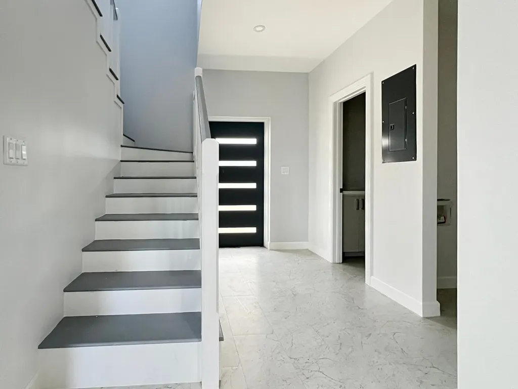 Brooklyn Townhomes 9 New Providence Paradise Island BS