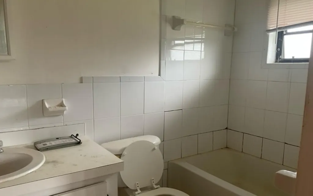 Home In Hamilton's Long Island BS