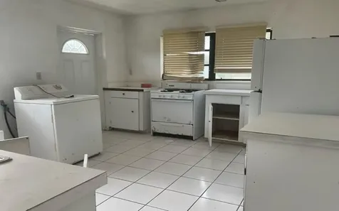 Home In Hamilton's Long Island BS