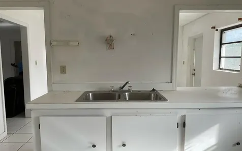 Home In Hamilton's Long Island BS