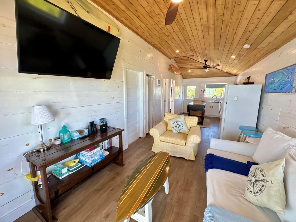 The Surf Cottage Abaco BS