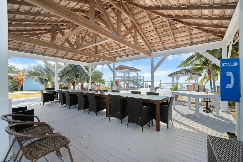 Coconut Beachfront Estate Abaco BS