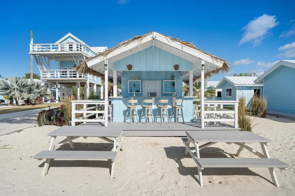 Coconut Beachfront Estate Abaco BS