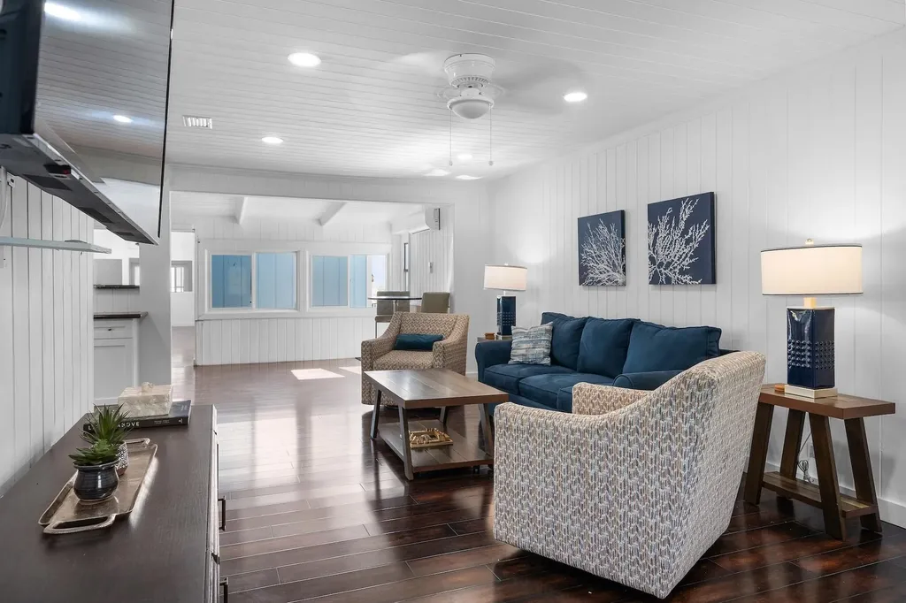 Coconut Beachfront Estate Abaco BS