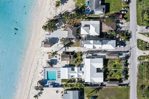 Coconut Beachfront Estate Abaco BS