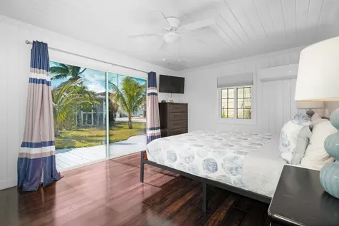 Coconut Beachfront Estate Abaco BS