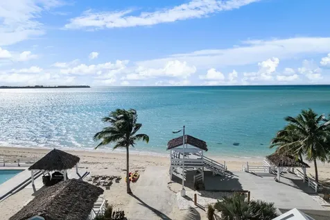 Coconut Beachfront Estate Abaco BS