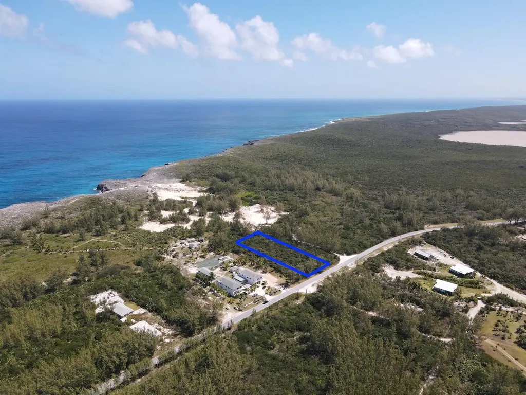 Gaulding Cay Lot — Gregory Town