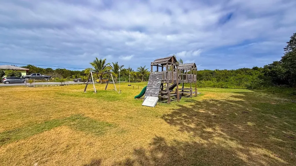 Gregory Town Eleuthera BS