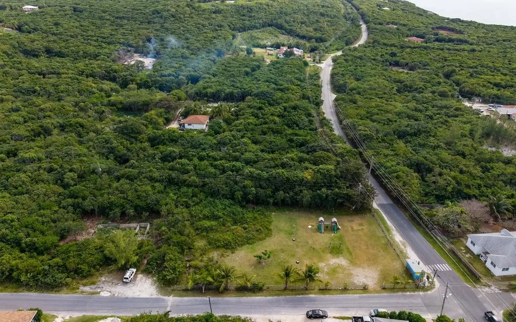 Gregory Town Eleuthera BS