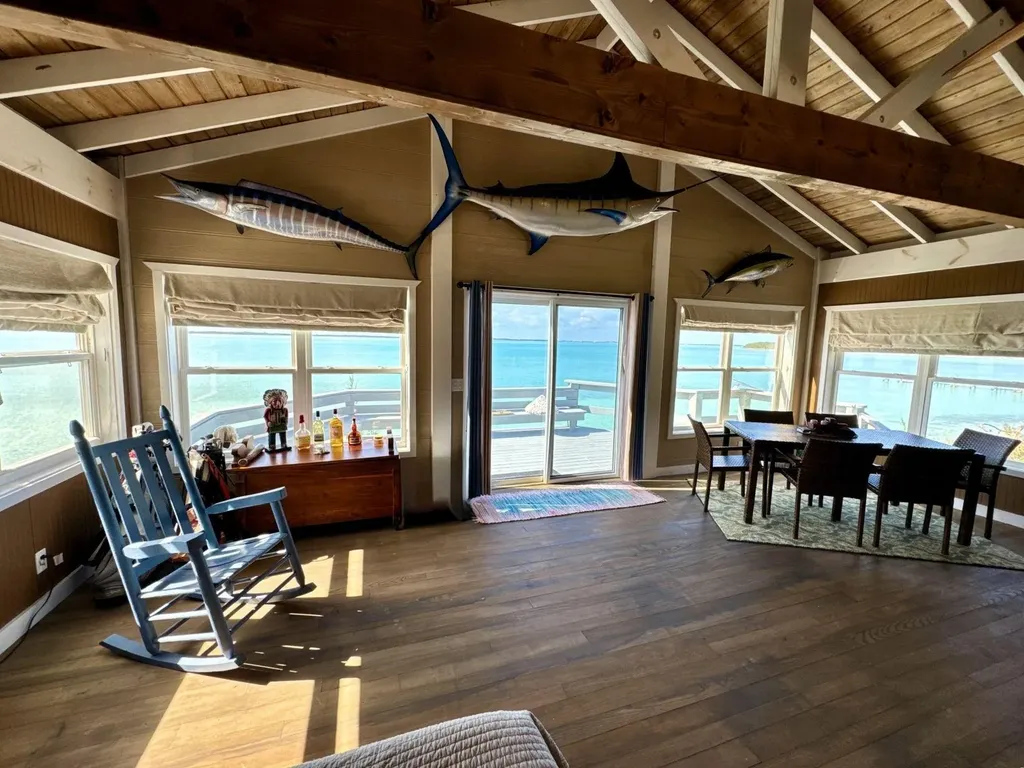 Man Cave, Lot 34 Abaco BS