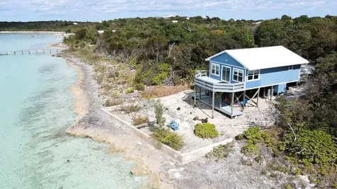 Man Cave, Lot 34 Abaco BS
