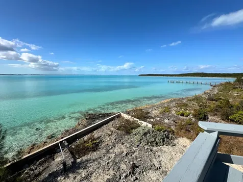 Man Cave, Lot 34 Abaco BS