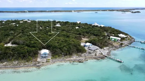 Man Cave, Lot 34 Abaco BS