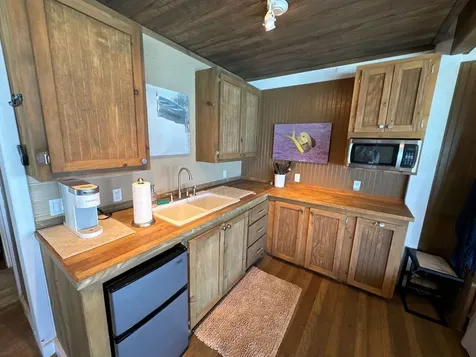 Man Cave, Lot 34 Abaco BS