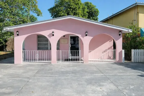 Adelaide Road New Providence Paradise Island BS