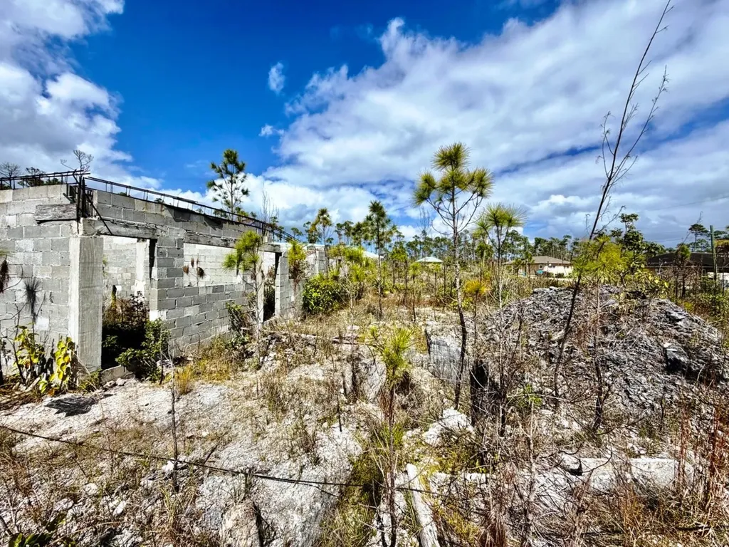 Lincoln Park Grand Bahama Freeport BS