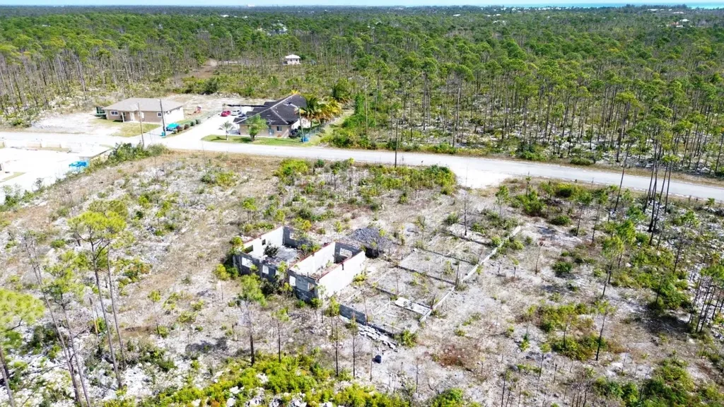 Lincoln Park Grand Bahama Freeport BS