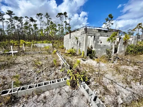 Lincoln Park Grand Bahama Freeport BS