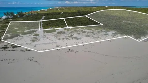 Sandy Point, Columbus Lan San Salvador BS