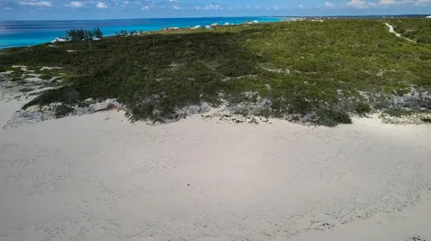 Sandy Point, Columbus Lan San Salvador BS