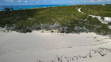 Sandy Point, Columbus Lan San Salvador BS