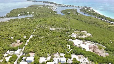 Lot 8 Just Enough, Hope T Abaco BS
