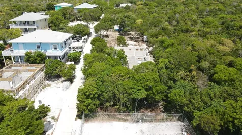 Lot 8 Just Enough, Hope T Abaco BS