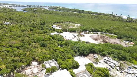 Lot 8 Just Enough, Hope T Abaco BS