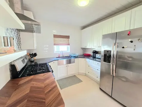 Yorkshire Street New Providence Paradise Island BS