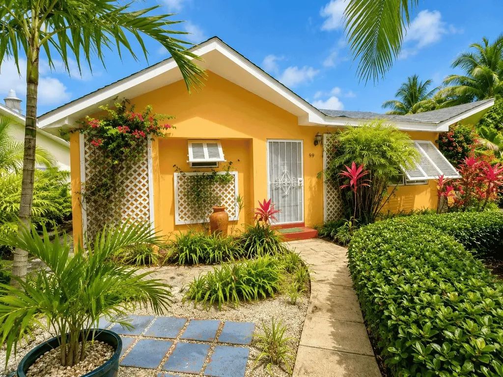 New Providence Paradise Island BS, 6 Cambridge Avenue, Unit Apt C