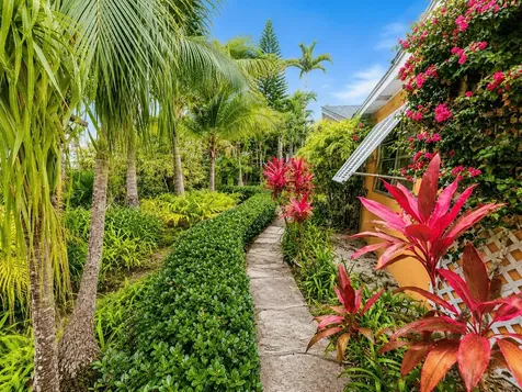 Cambridge Avenue 6 New Providence Paradise Island BS