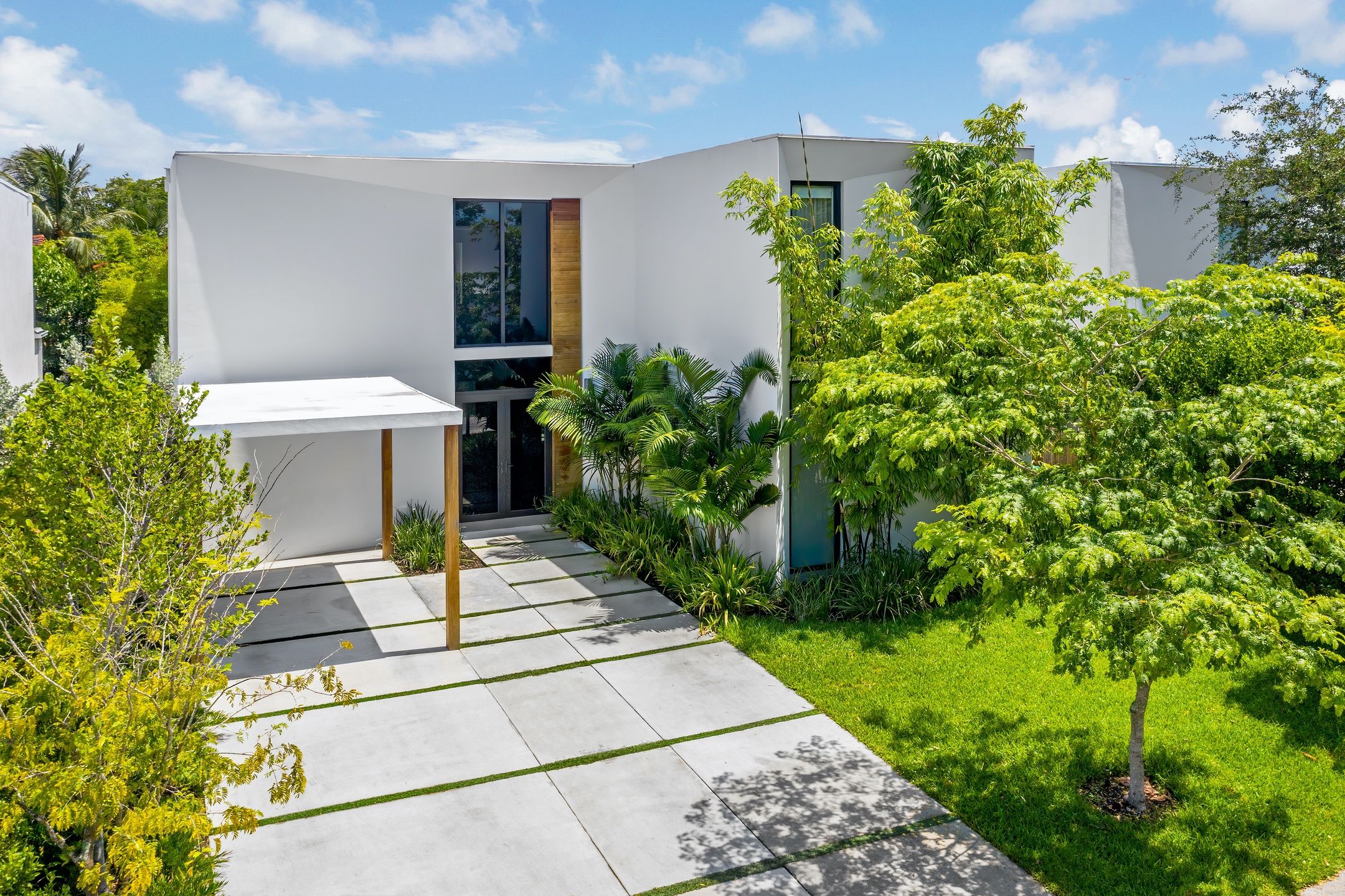 8641 Arboretum Lane Miami FL 33138