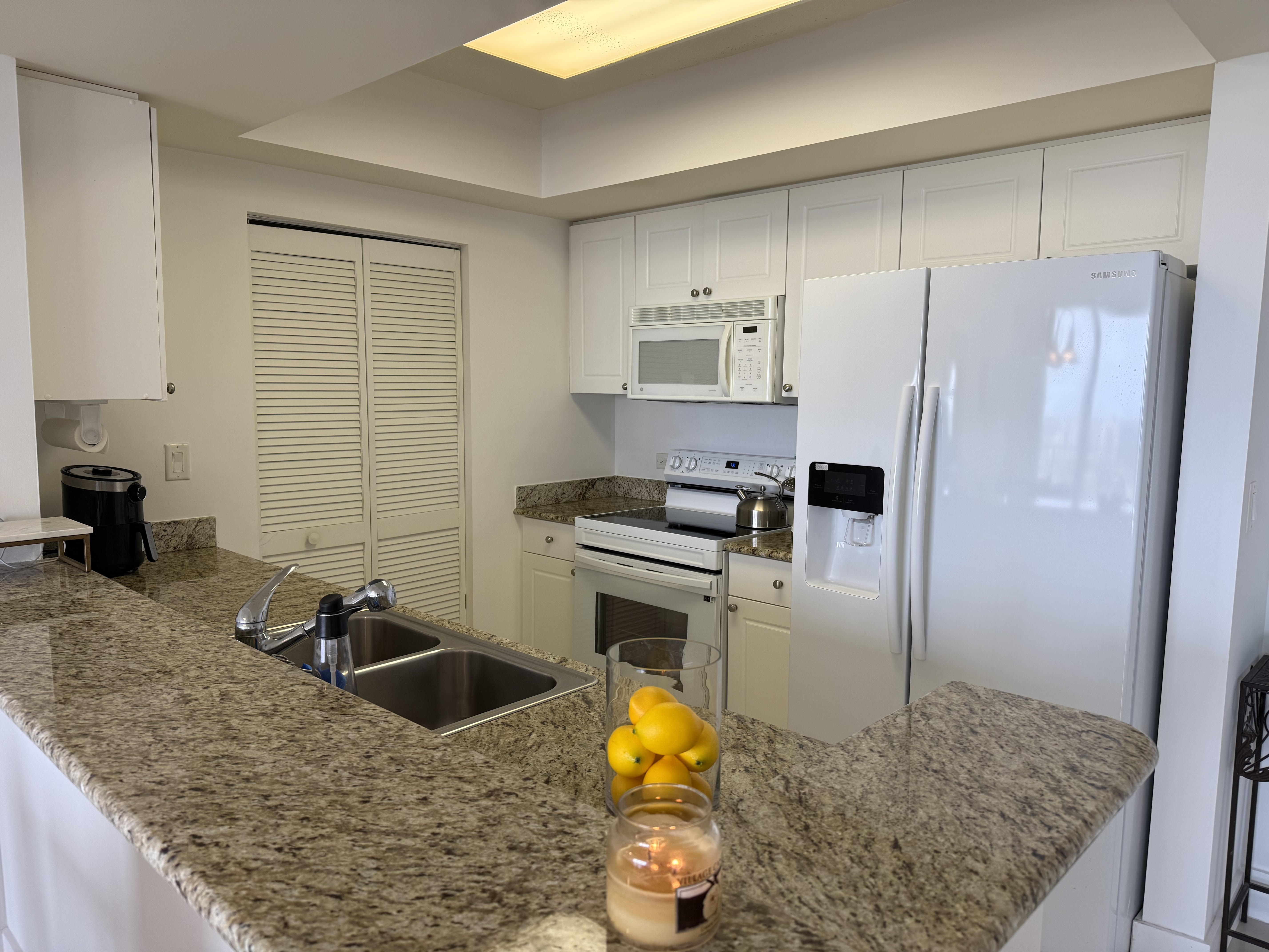 19501 W Country Club Drive Aventura FL 33180