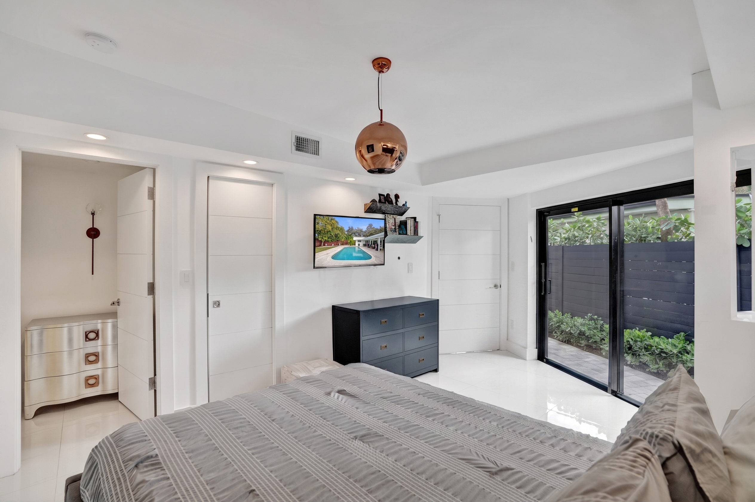19130 NE 21st Avenue North Miami Beach FL 33179