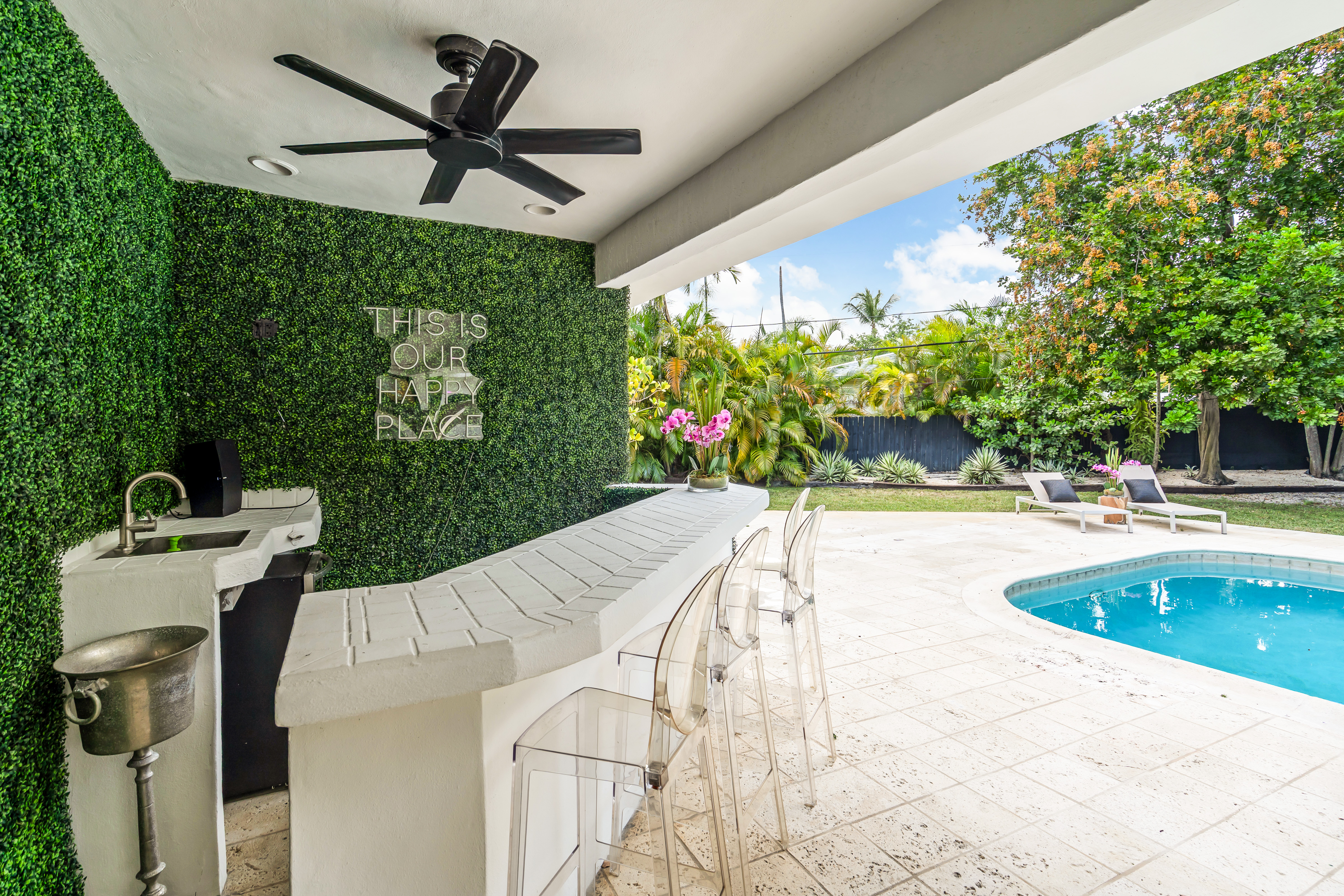 19130 NE 21st Avenue North Miami Beach FL 33179